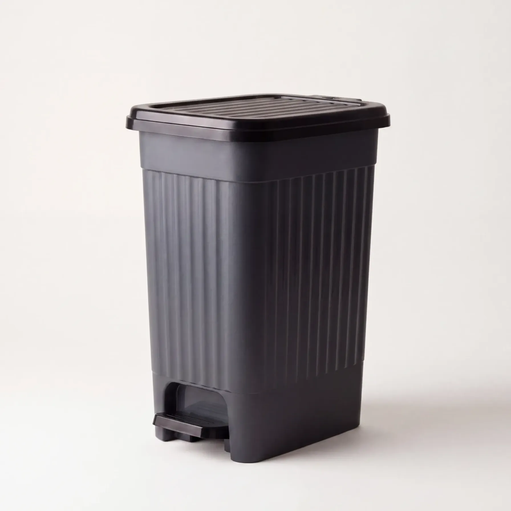 40 L Slim Pedallı Çöp Kovası